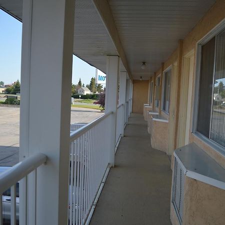 Circle 5 Motel Olds Buitenkant foto