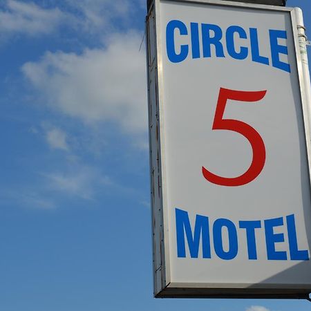 Circle 5 Motel Olds Buitenkant foto